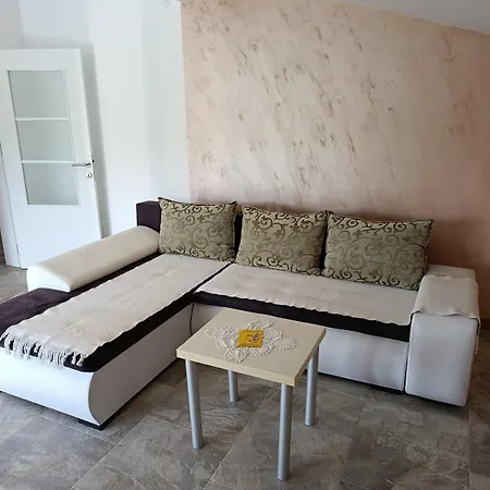 Andjela Lux * Belgrad