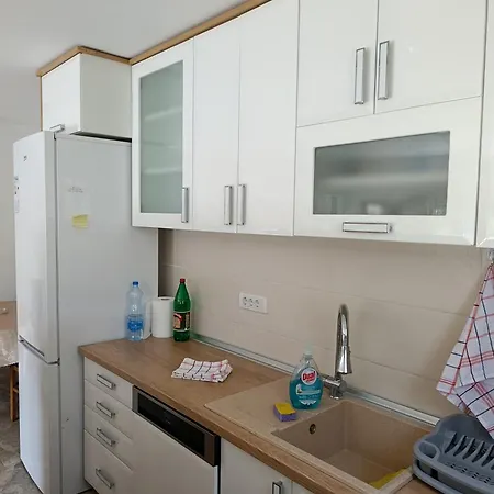 Andjela Lux * Belgrad